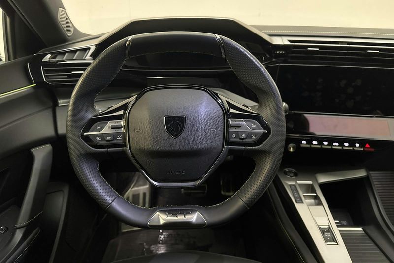 Peugeot 408 bild 11
