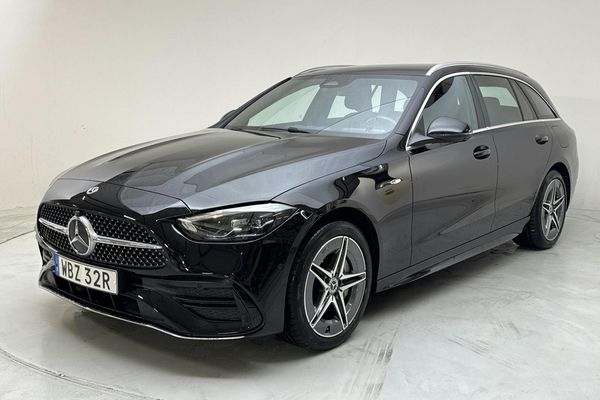 Mercedes C300 e Kombi S206 (333hk) - 2025