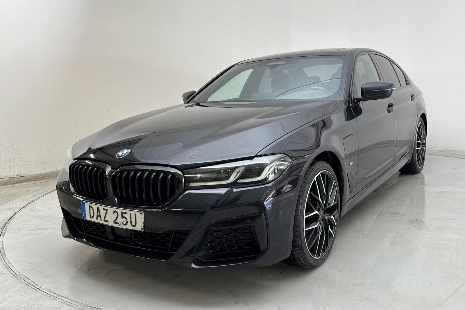 BMW 530
