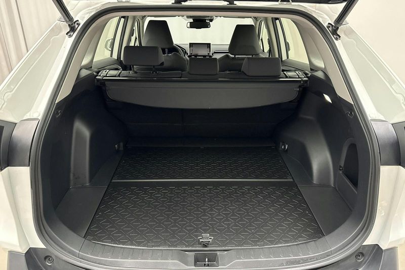 Toyota RAV4 bild 9