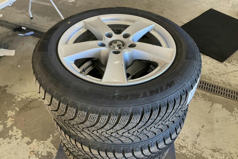 BMW 320 bild 14