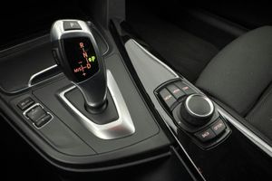 BMW 320 bild 12