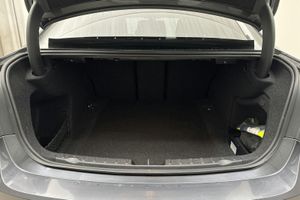 BMW 320 bild 9