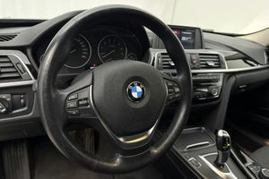 BMW 320 bild 13