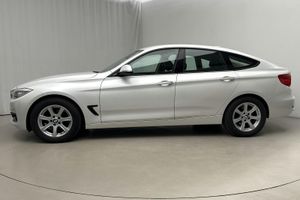BMW 320 bild 2