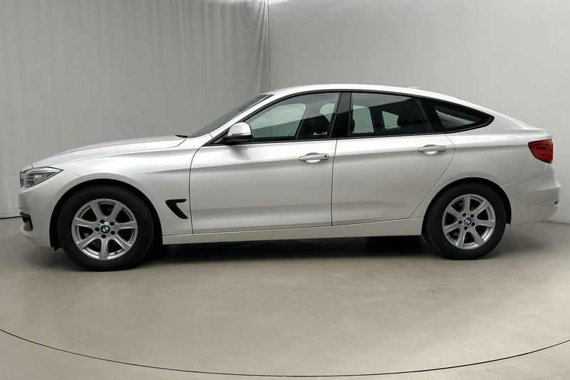 BMW 320 bild 2