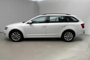 Skoda Octavia bild 2