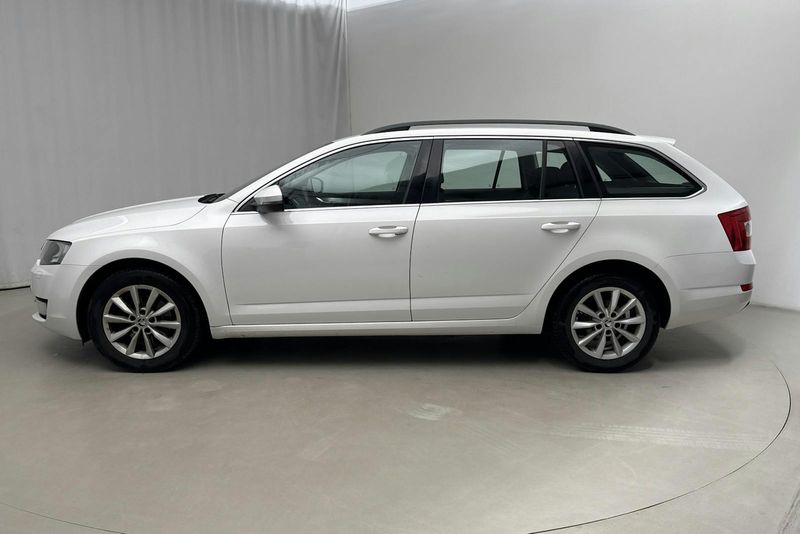 Skoda Octavia bild 2