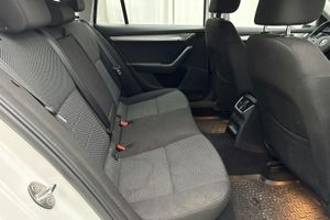 Skoda Octavia bild 8