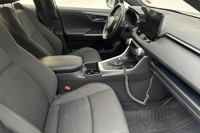 Toyota RAV4 bild 7