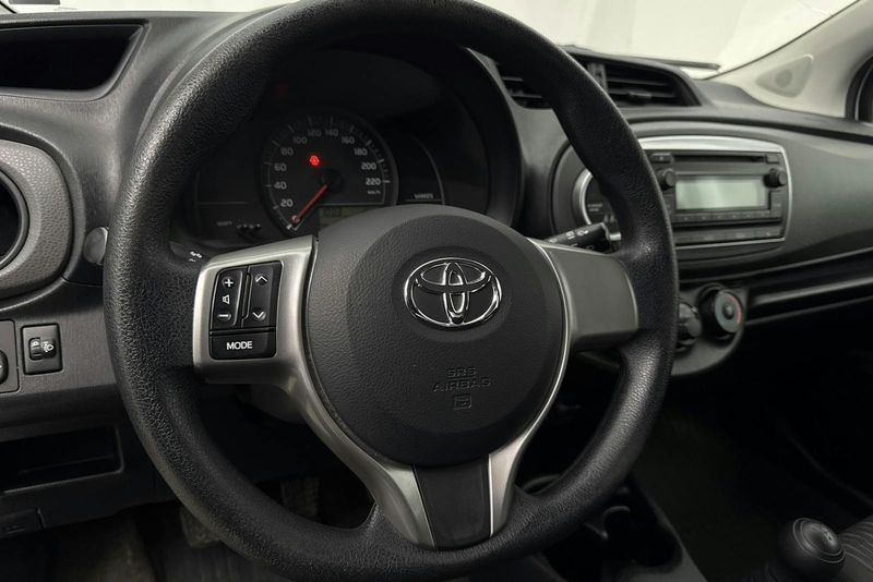 Toyota Yaris bild 13