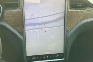 Tesla Model S bild 13
