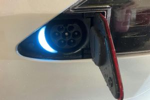 Tesla Model S bild 18