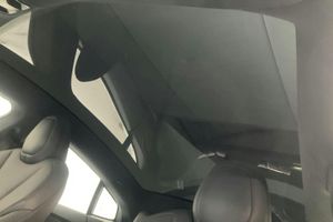Tesla Model S bild 15