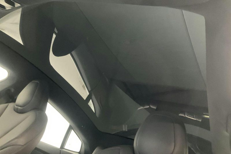 Tesla Model S bild 15