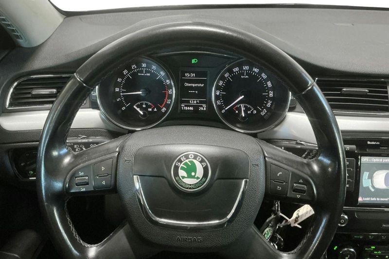 Skoda Superb bild 10