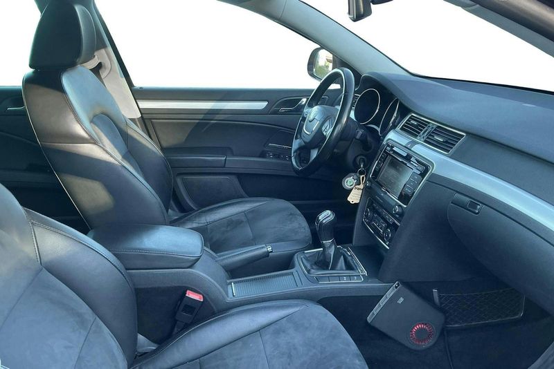 Skoda Superb bild 7
