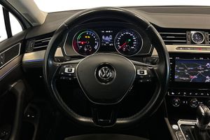 Volkswagen Passat bild 11