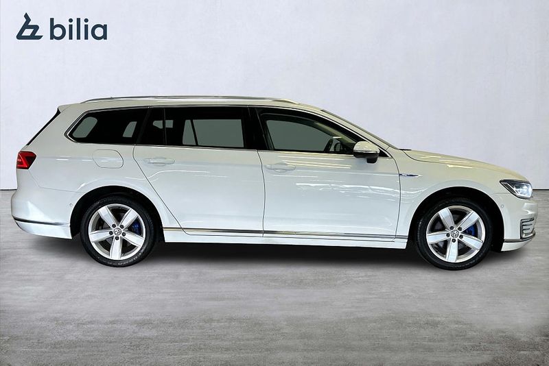 Volkswagen Passat bild 8
