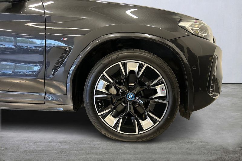 BMW iX3 bild 9