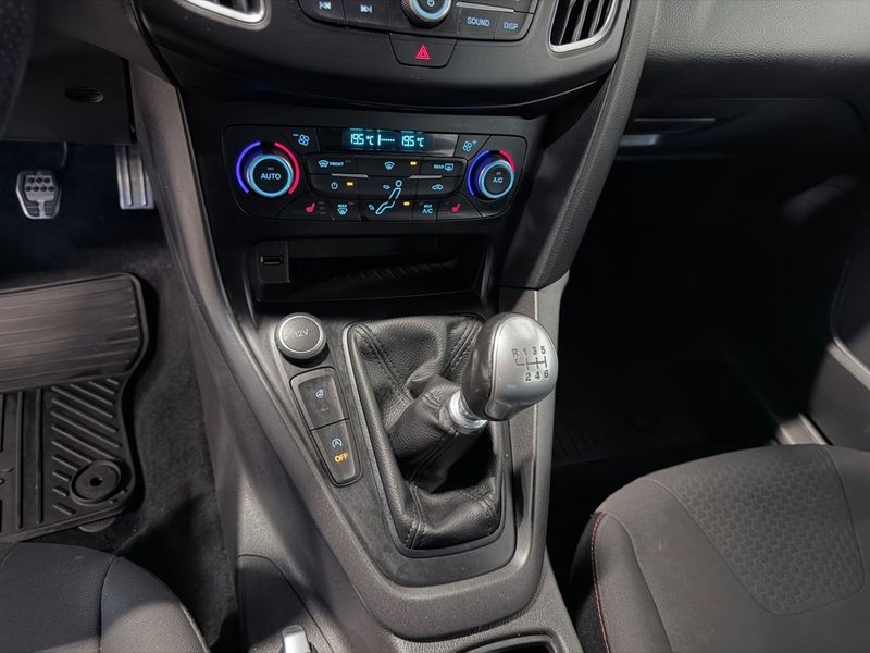 Ford Focus bild 12