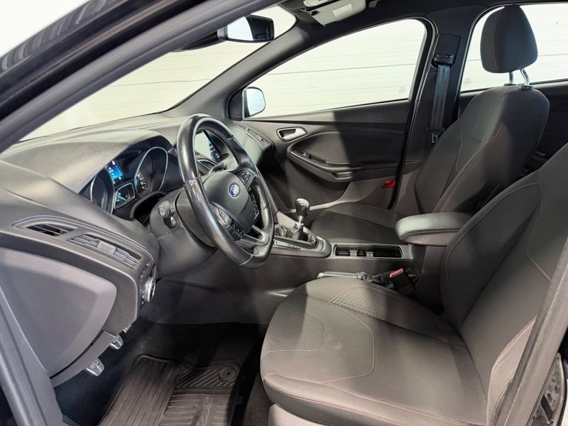 Ford Focus bild 10
