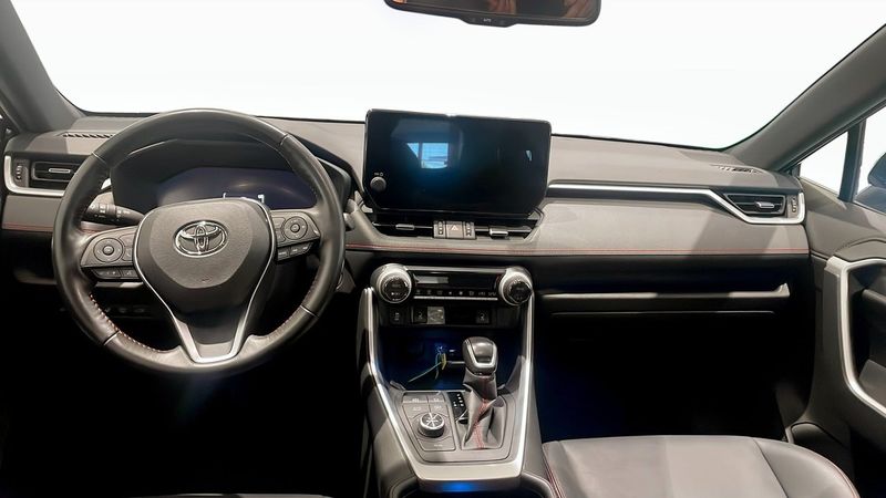 Toyota RAV4 bild 4