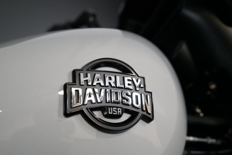 Harley-Davidson Street Glide Ultra bild 15