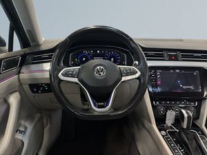 Volkswagen Passat bild 9