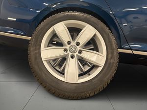 Volkswagen Passat bild 14