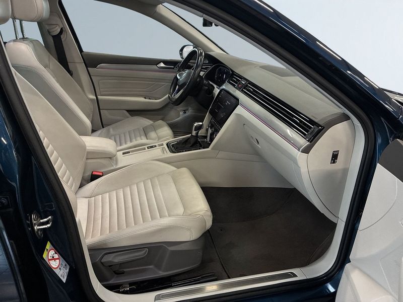 Volkswagen Passat bild 10