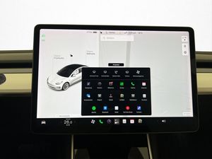 Tesla Model 3 bild 21