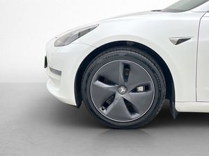Tesla Model 3 bild 27