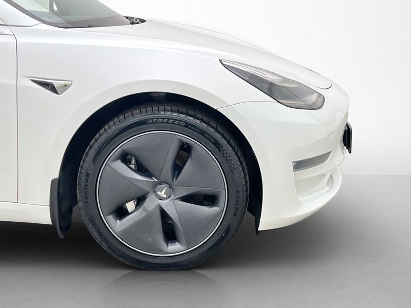 Tesla Model 3 bild 30