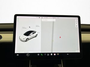 Tesla Model 3 bild 20