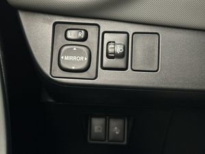 Toyota Yaris bild 25