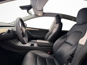 Tesla Model Y bild 12