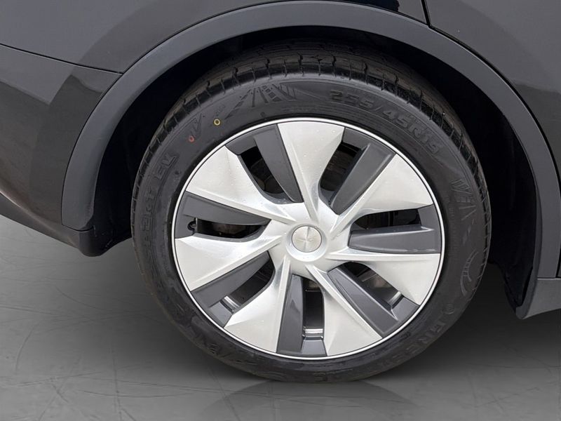 Tesla Model Y bild 30