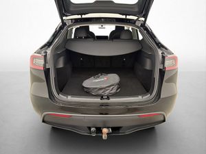 Tesla Model Y bild 18
