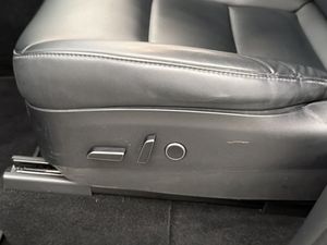 Tesla Model Y bild 15