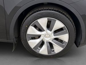 Tesla Model Y bild 31