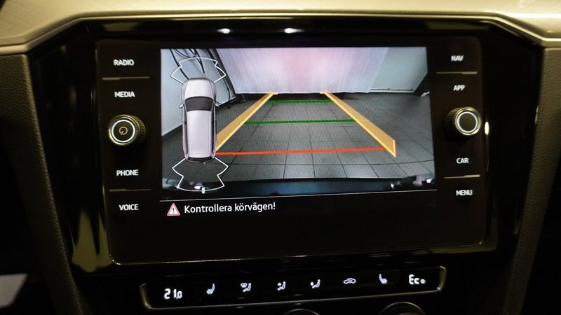 Volkswagen Passat bild 18