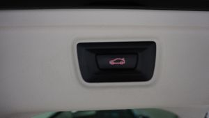 BMW 330 bild 11