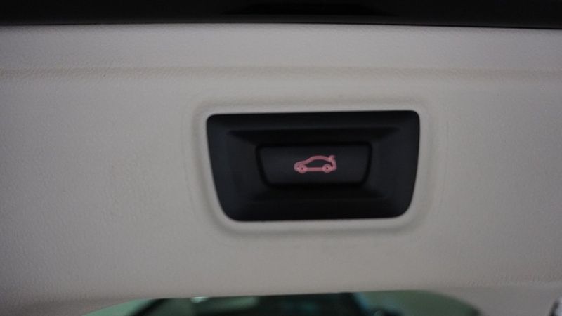 BMW 330 bild 11