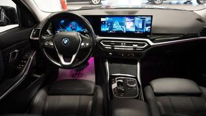 BMW 330 bild 18