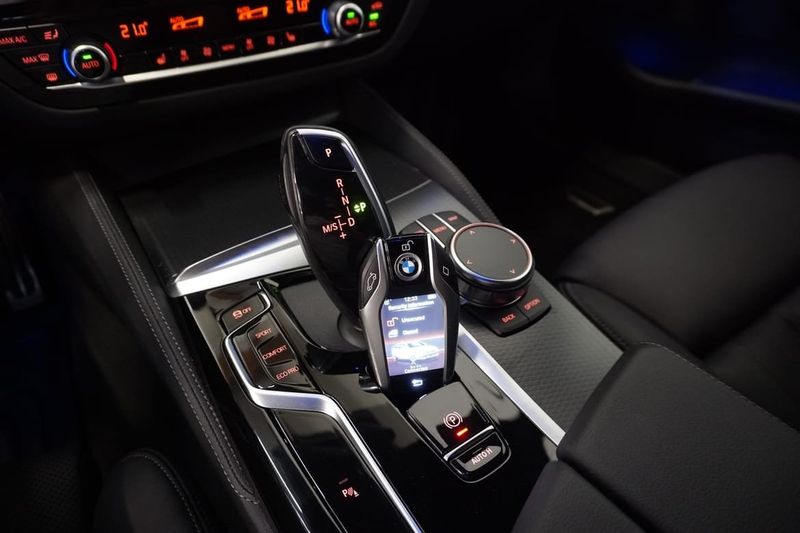 BMW 520 bild 14
