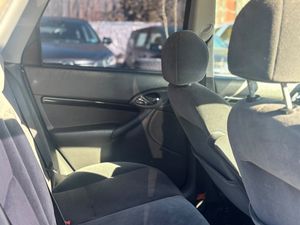 Ford Focus bild 8
