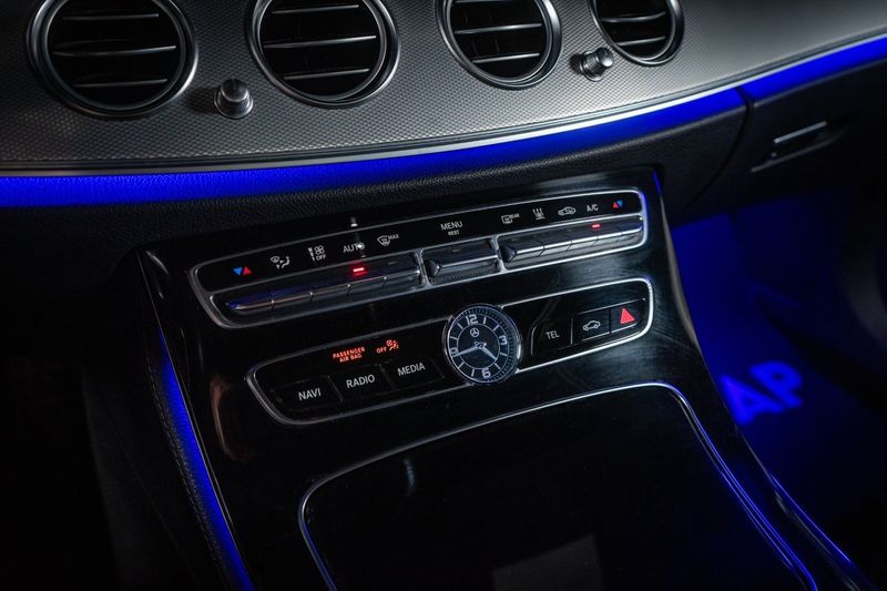Mercedes E220 bild 22