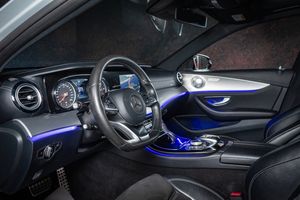 Mercedes E220 bild 16