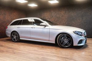 Mercedes E220 bild 2